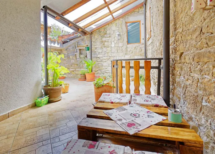 Viola By Rent Istria